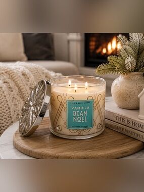 Bath & Body Works Vanilla Bean Noel 3-Wick Candle Holiday Vanilla Candle 14.5 oz